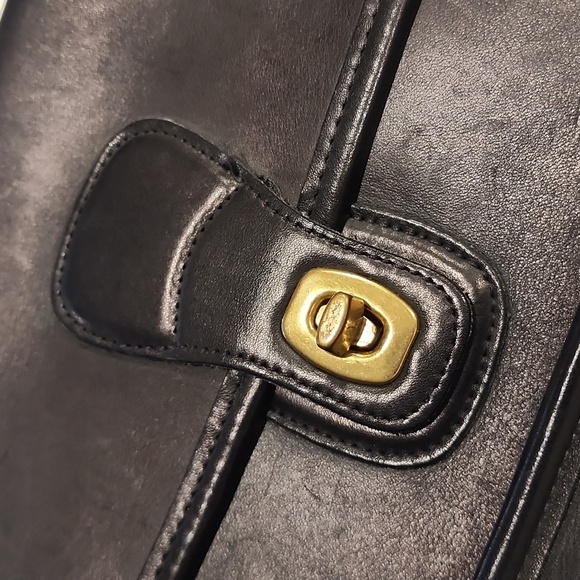 Coach Vintage  Black Leather Wristlet Carryall Clutch Bag  - Picture 3 of 7